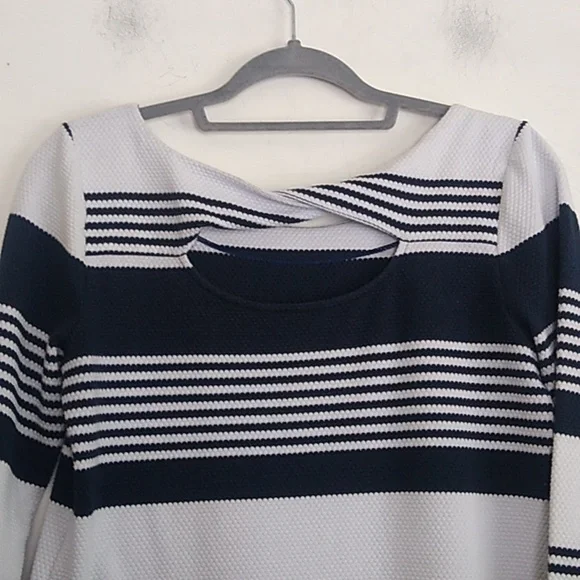 Lilly Pulitzer Dress Navy White Striped Marlow 3/4 sleeve Like new size Medium - Picture 7 of 15